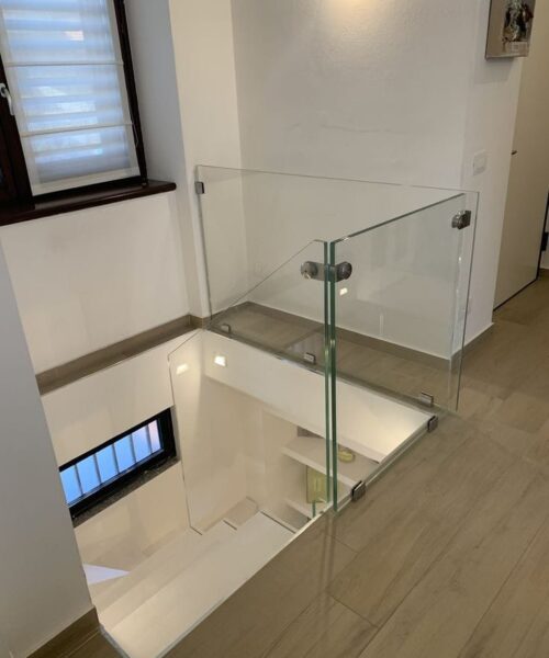 railing tangga kaca (2)